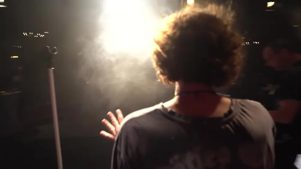 Standbild aus dem Musikvideo Recycler 2025