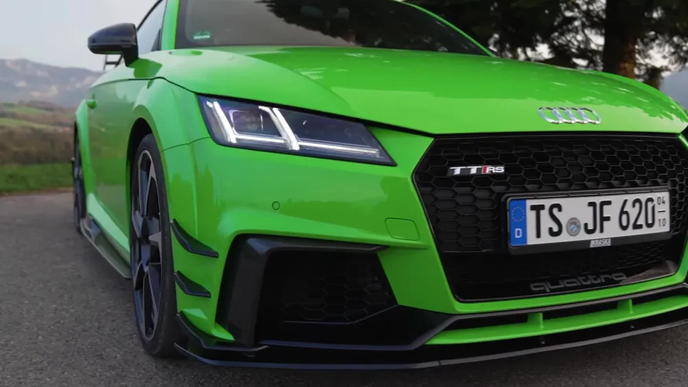 Standbild aus dem Automotive-Film TTRS